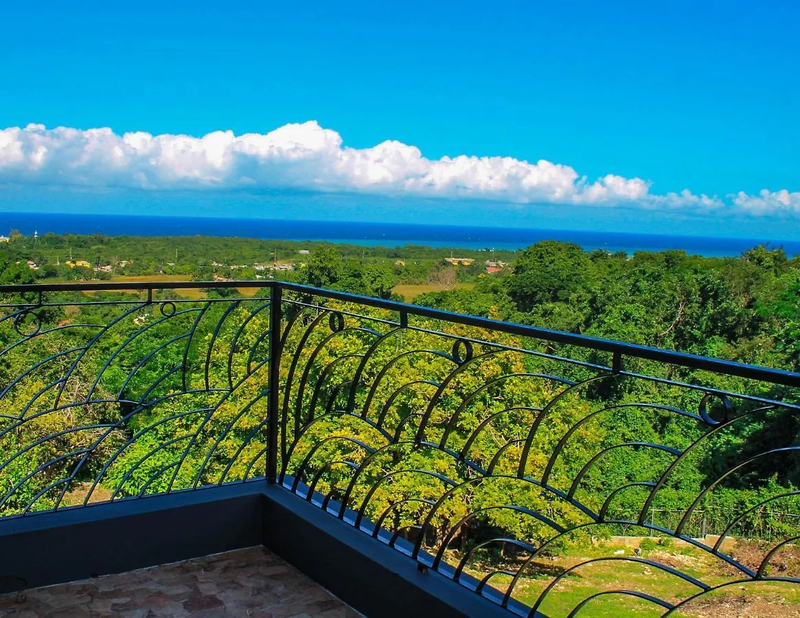 Runaway To Tranquility, Overlooking The Bay Runaway Bay Holiday home