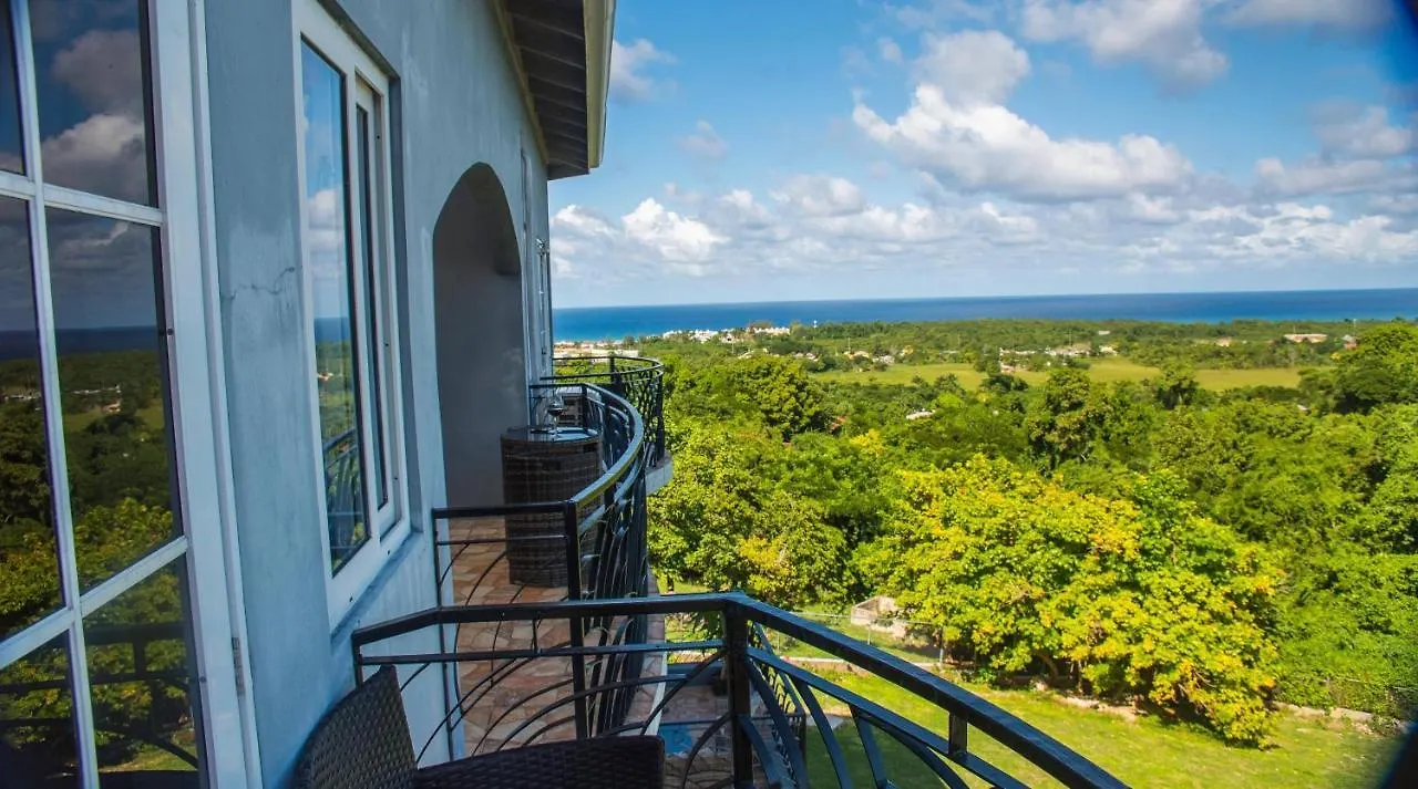 Runaway To Tranquility, Overlooking The Bay Runaway Bay 0*,